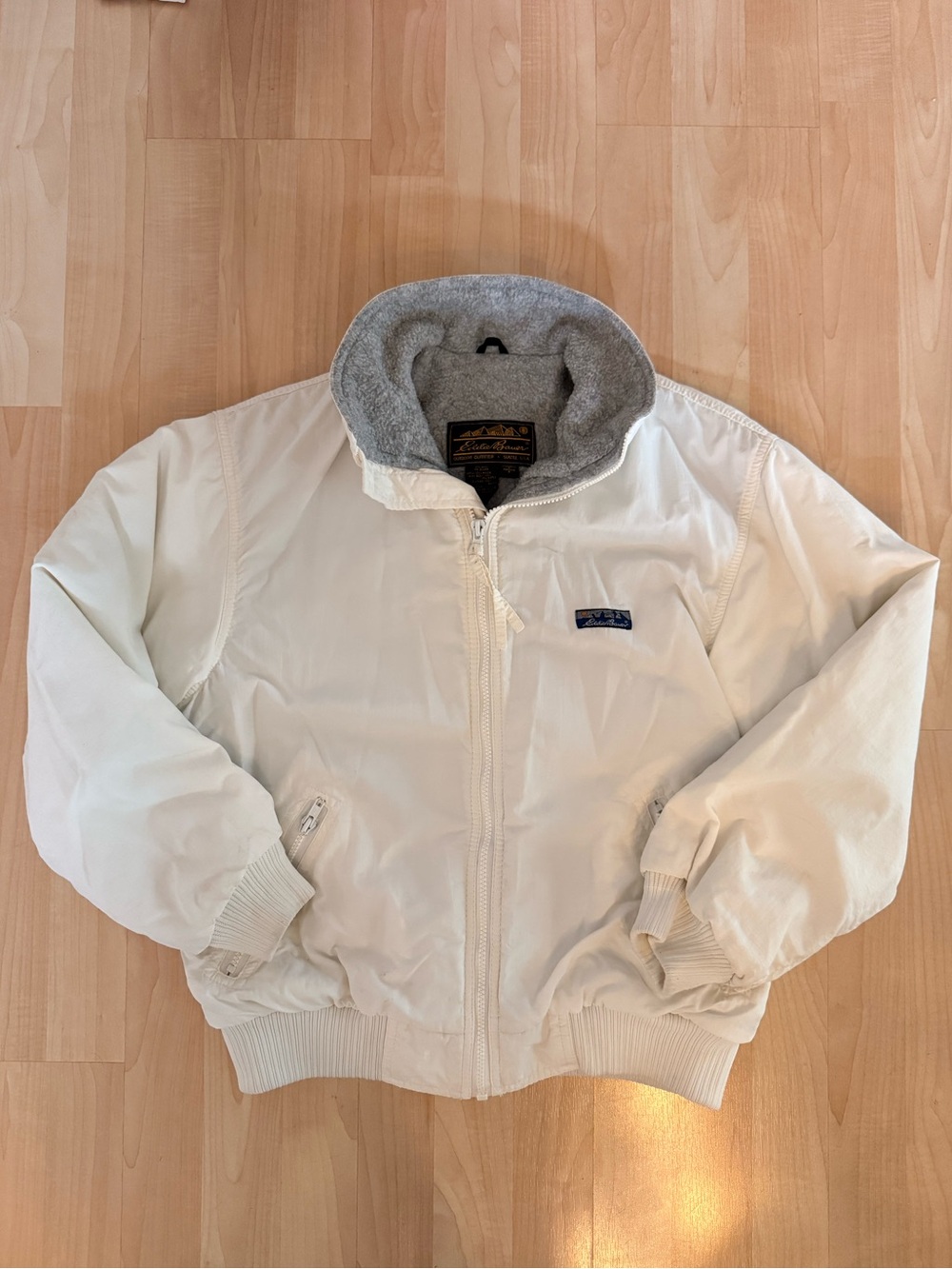 Vintage Eddie Bauer Windfoil Cream White Puffer Jacket with Gray Fleece lining